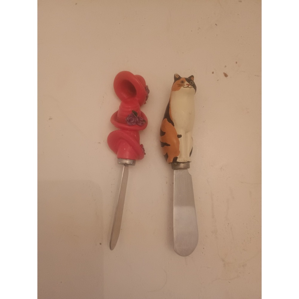 Vintage Cheese Spreader Set Hamburgers Hot Dogs Butter Knife 2-Pack Plastic